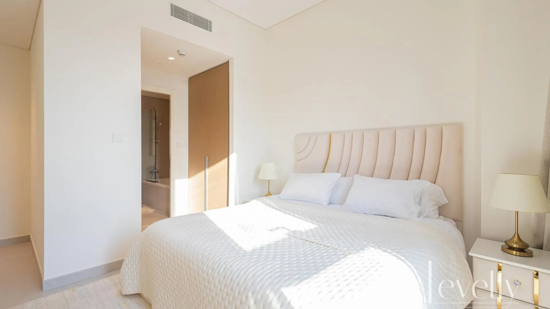 Apartment Spacious Modern 2Br With Partial Burj Khalifa View Dubai